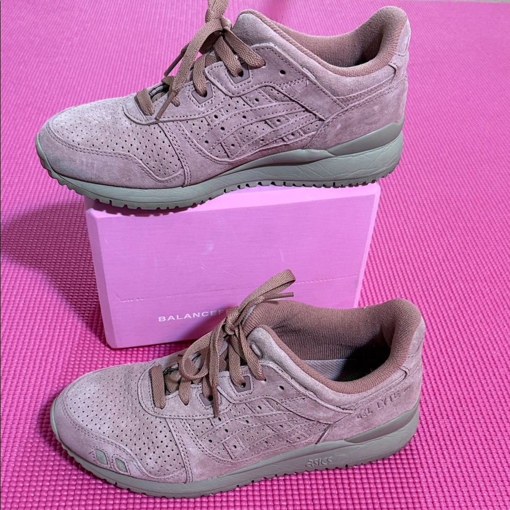 Asics Women's Dusty Pink Sneakers - Picture 6 of 12